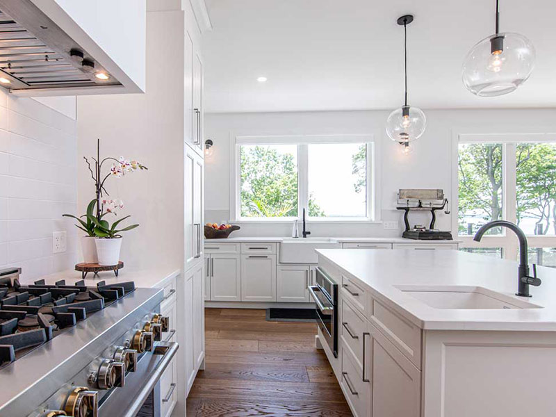 all white kitchen